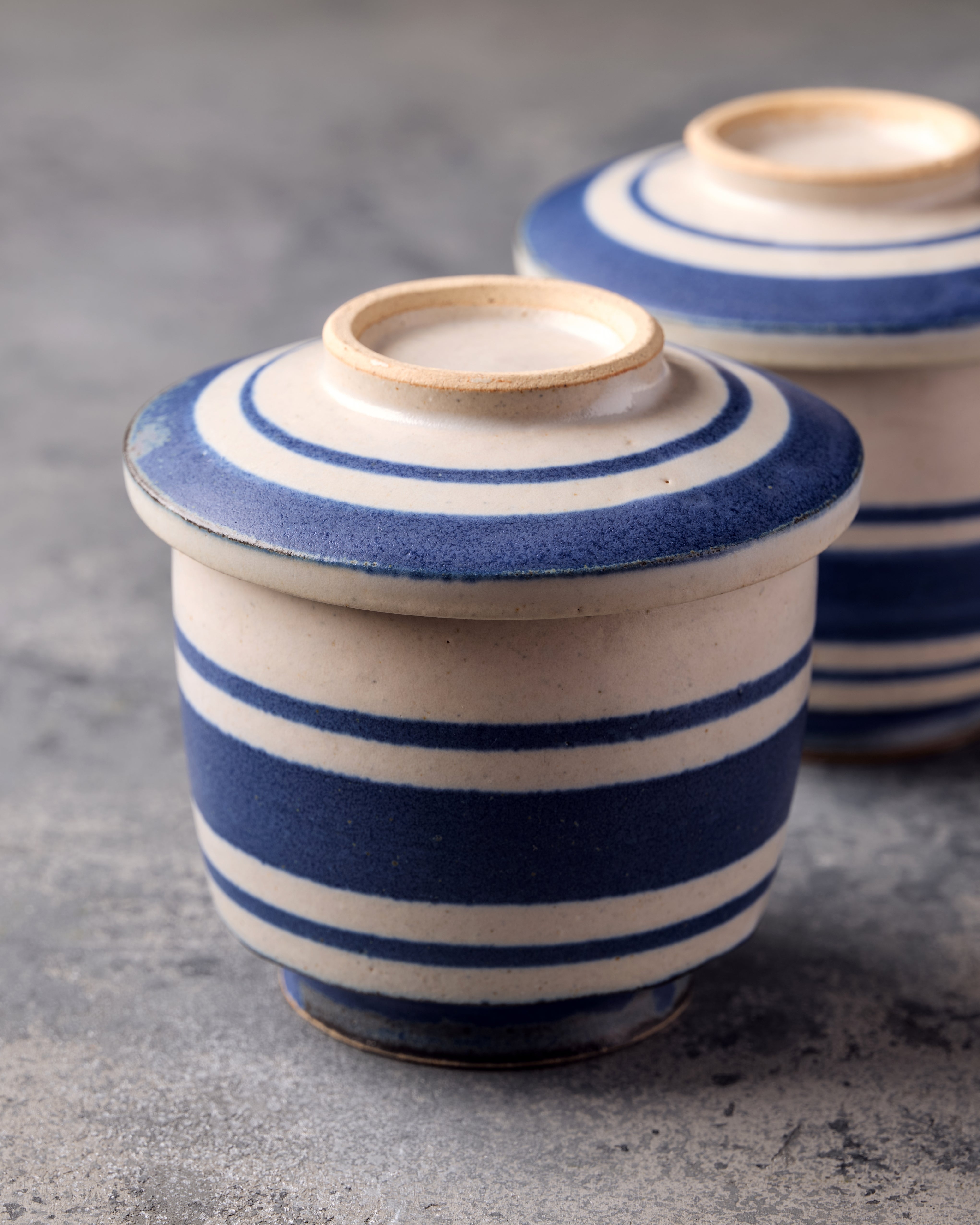 ヴィンテージ食器/縞小鉢(蓋あり) 2個セット