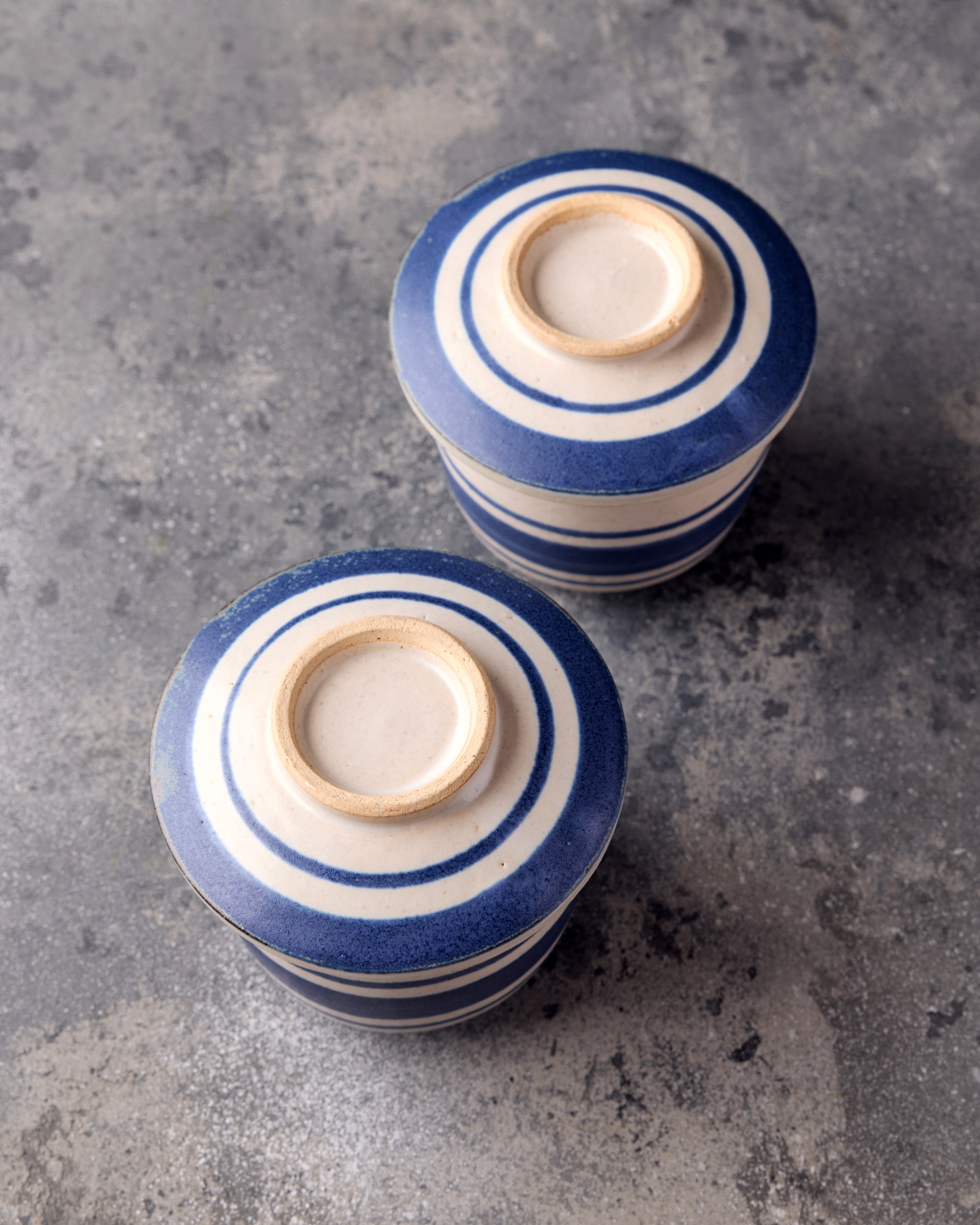 ヴィンテージ食器／縞小鉢（蓋あり）　2個セット