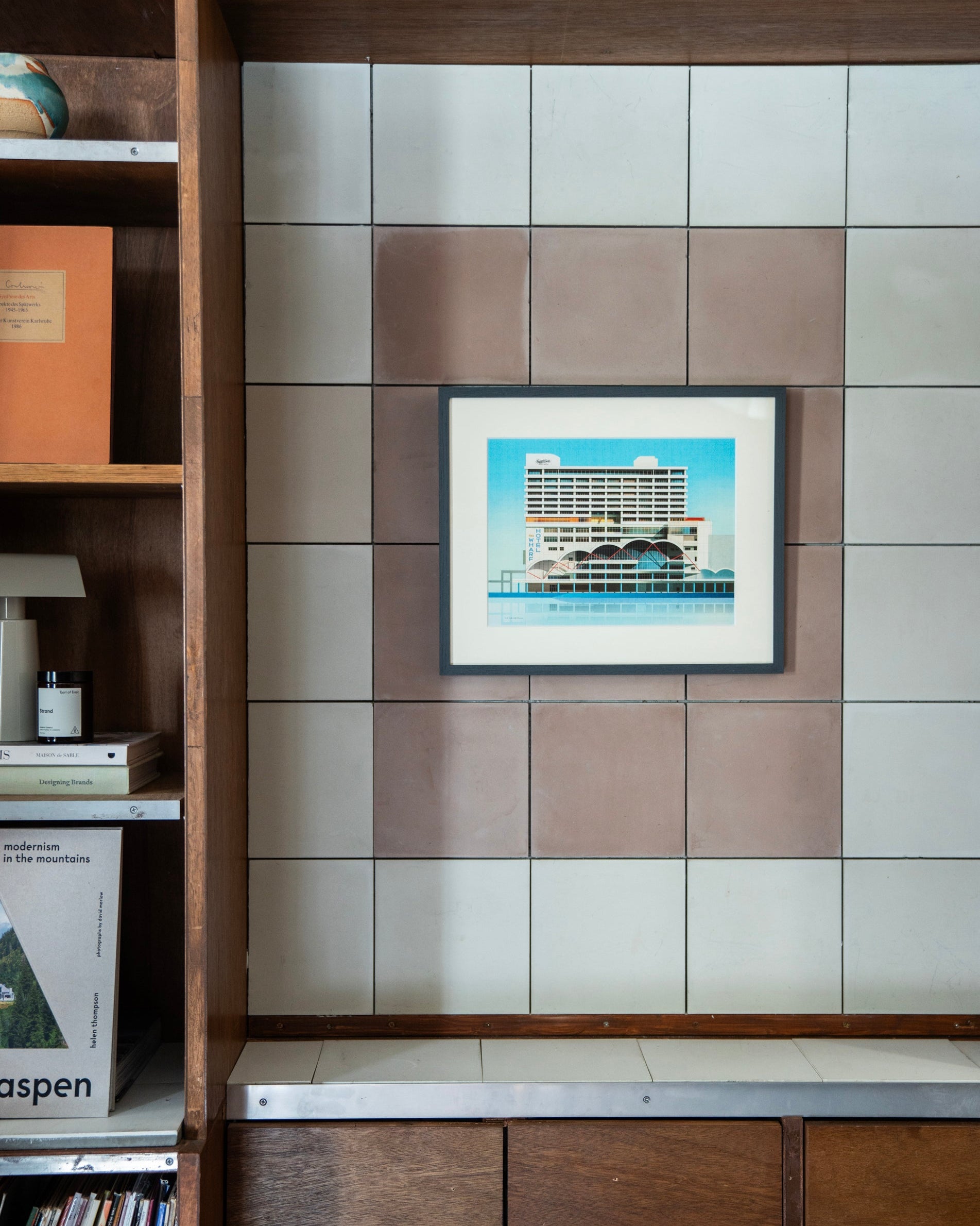 Sander Patelski meets South Gate Hotel Okinawa